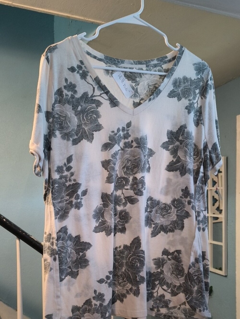 BUNDLE FOR FITSME6 $45 For 7 Shirts - Picture 2 of 8